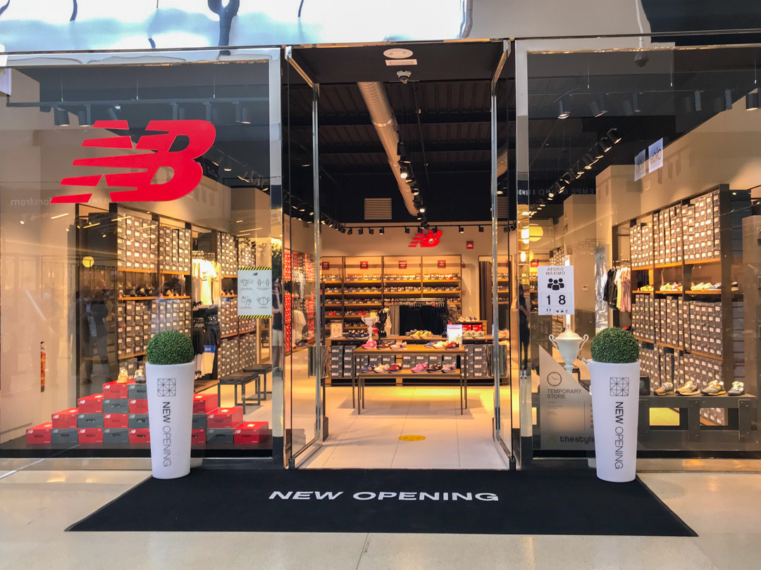 Chapoteo longitud vitamina La primera pop-up store de New Balance en Galicia abre sus puertas en The Style  Outlets