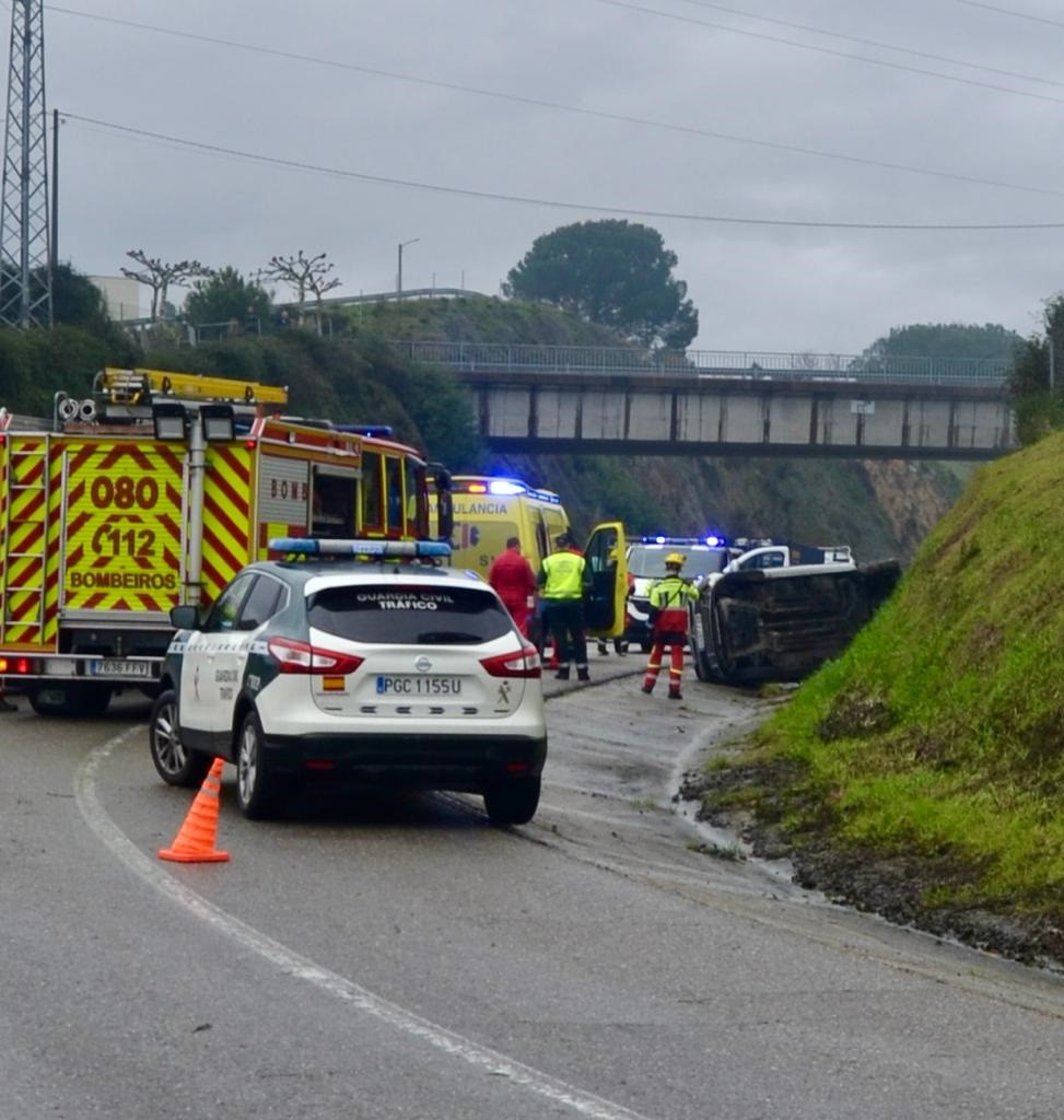 Dos Mujeres Resultan Heridas En Un Accidente De Tr Fico En La A En