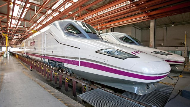 Renfe ampliará su flota transformando 13 ‘trenes hotel’ en nuevos AVE