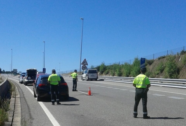 Interceptado a 225 kilómetros por hora en una autovía limitada a 120 en O Carballiño