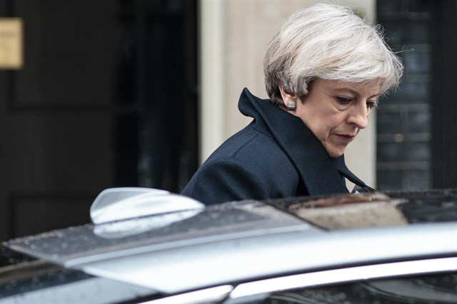 Theresa May, una premier colgada