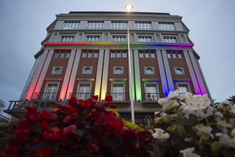 Más de 30 concellos de A Coruña se unen para visibilizar la diversidad sexual