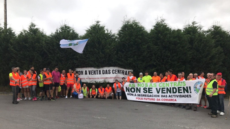 Más de 70 trabajadores de Ferroatlántica comienzan su camino a Santiago