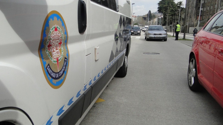 La Policía Local de Santiago sanciona 16 coches que circulaban en malas condiciones