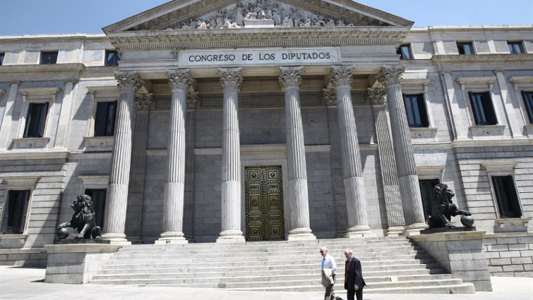 El contacto con la calle se convierte en prioridad para los diputados