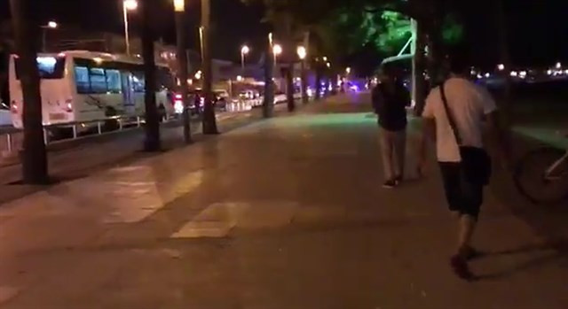 Cinco terroristas abatidos cuando pretendían replicar en Cambrils el ataque de la Rambla