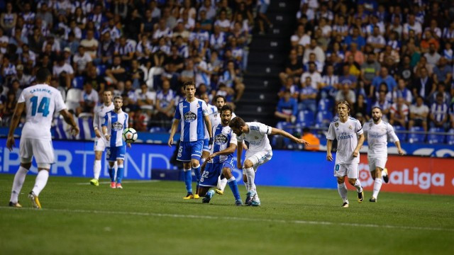 El Madrid golea a domicilio ante un Depor impreciso