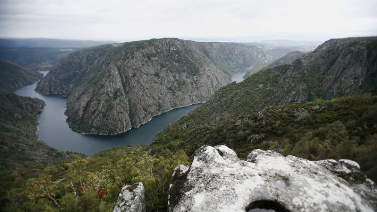 Tres escaladores, heridos por el desprendimiento de una piedra en el cañón del Sil