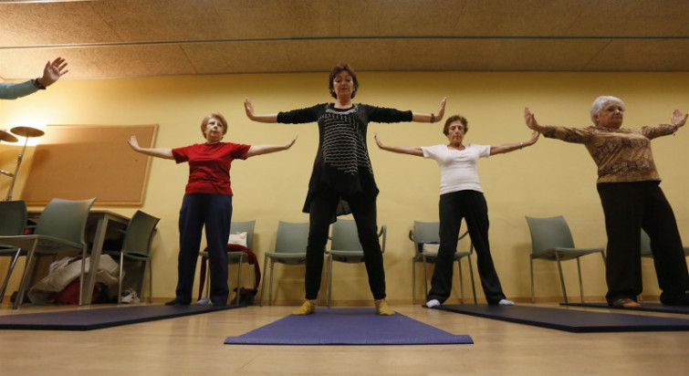 La Caixa lleva actividades de envejecimiento activo a centros de mayores de A Coruña