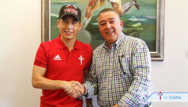 Emre Mor firma por cinco temporadas en una visita relámpago a Vigo