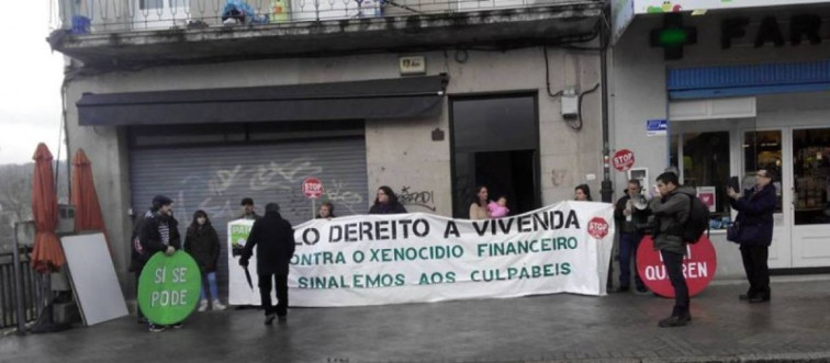 Consiguen aplazar una semana el desahucio de una familia en Ourense ciudad