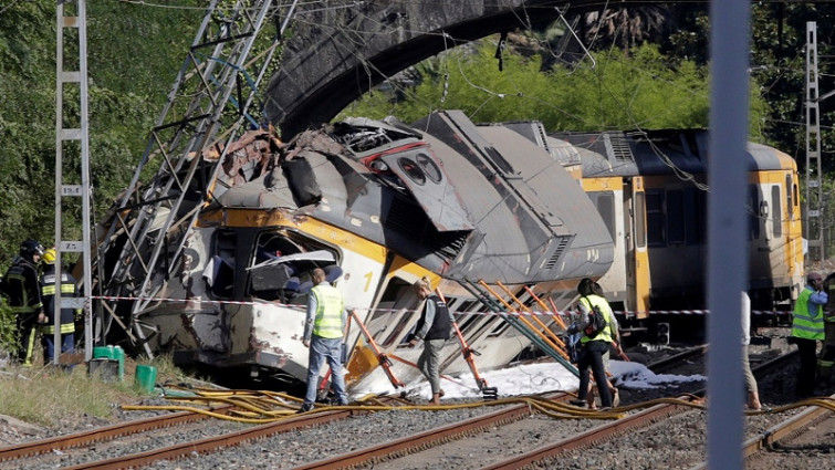 O Porriño recuerda un año después a las víctimas del accidente ferroviario