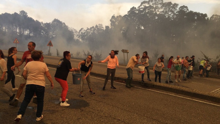 ¿Cómo debemos reaccionar cuando el fuego avanza y se acerca a nuestra vivienda?