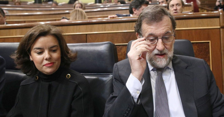 Rajoy delega en Sáenz de Santamaría las funciones de la presidencia de Cataluña