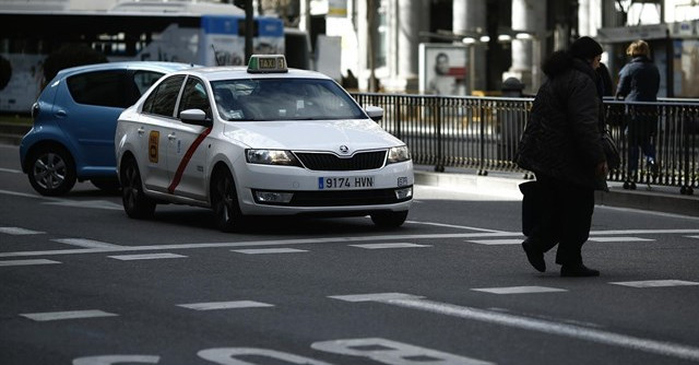 La huelga de taxistas contra las VTC transcurre 