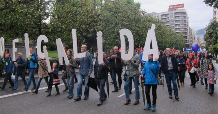 Asturias se fija en Galicia para el debate sobre normalización lingüística del asturiano