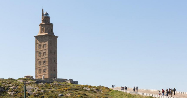 ​La Torre de Hércules bate récord de visitantes en cinco años