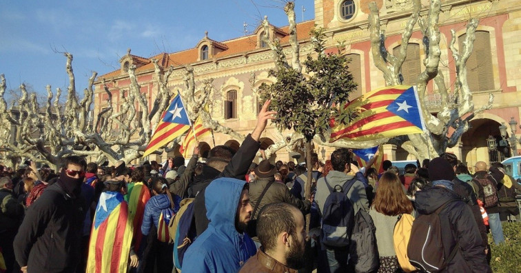 ​El independentismo catalán, dividido, busca 