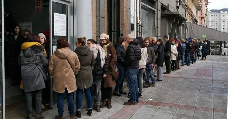 Colapsos en los registros civiles gallegos en el segundo día de huelga en la justicia