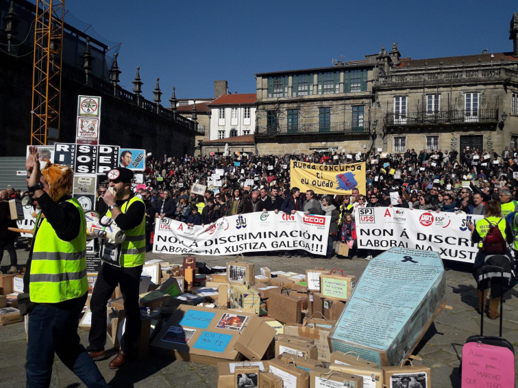 Los trabajadores de la Justicia le recuerdan a Feijóo que el si subió su sueldo