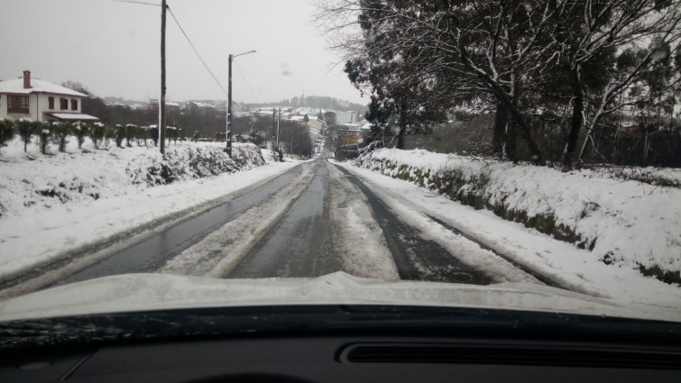 Nieve en cotas bajas de muchas comarcas gallegas