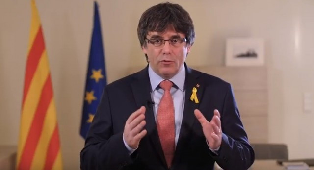 El DNI de Puigdemont, a punto de caducar, le complica presentarse a las elecciones y desplazarse