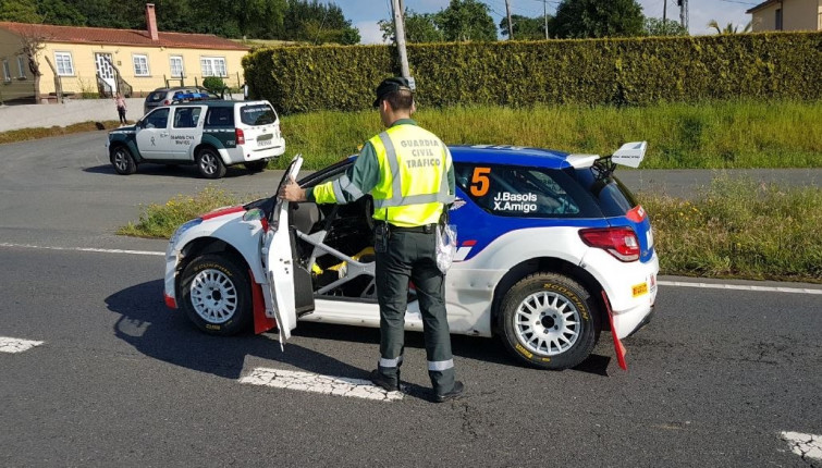 200 denuncias por exceso de velocidad en el dispositivo de vigilancia del Rally de Noia