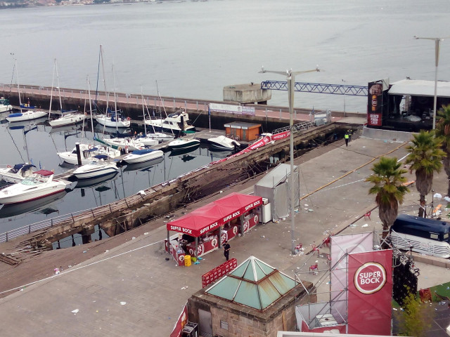 Zona afectada por el derrumbe durante el Festival O Marisquiño