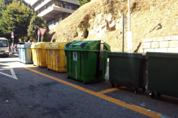 Contenedores de basura en Vigo