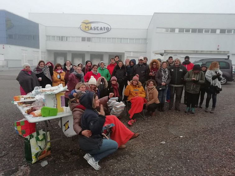 Hacia la huelga indefinida de las trabajadoras de elaborados del mar