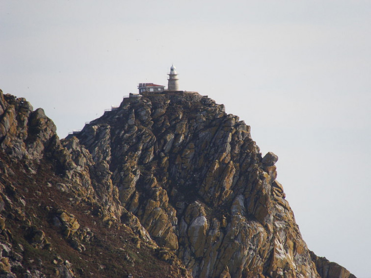 ¿Va haber un hotel en el faro de las Islas Cíes?