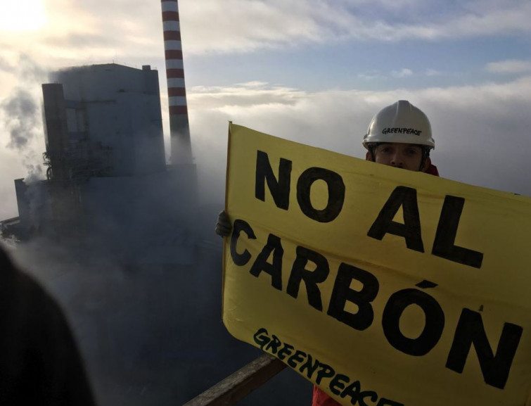 (VÍDEOS) Greenpeace toma la central de Meirama para reclamar el fin de las térmicas