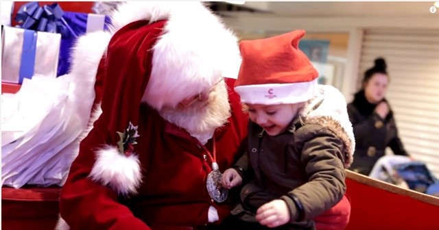 Una aplicación gallega permite a los más pequeños hablar con Papa Noel