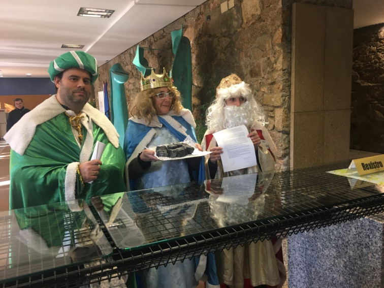 Los Reyes Magos no llegarán a Ferrol por mar este domingo y adelantan su salida por el mal tiempo