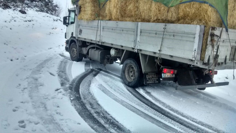 Alerta naranja por en casi todo el litoral  y amarilla por nieve en varias comarcas del interior