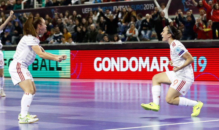 (VÍDEO) Silvia Aguete, Lucía Gómez y Vane Sotelo: las reinas del futsal gallego