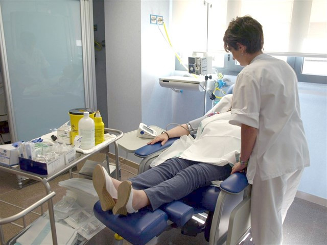 “Los celadores somos las muletas de los pacientes y lo hacemos con la mejor sonrisa”