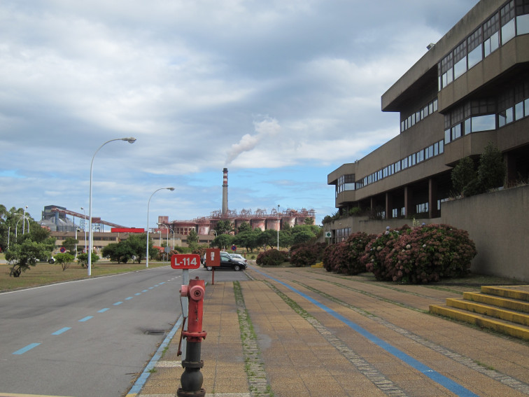 Alcoa de San Cibrao podría cerrar si el Gobierno no baja la luz a las industrias, advierte alcalde