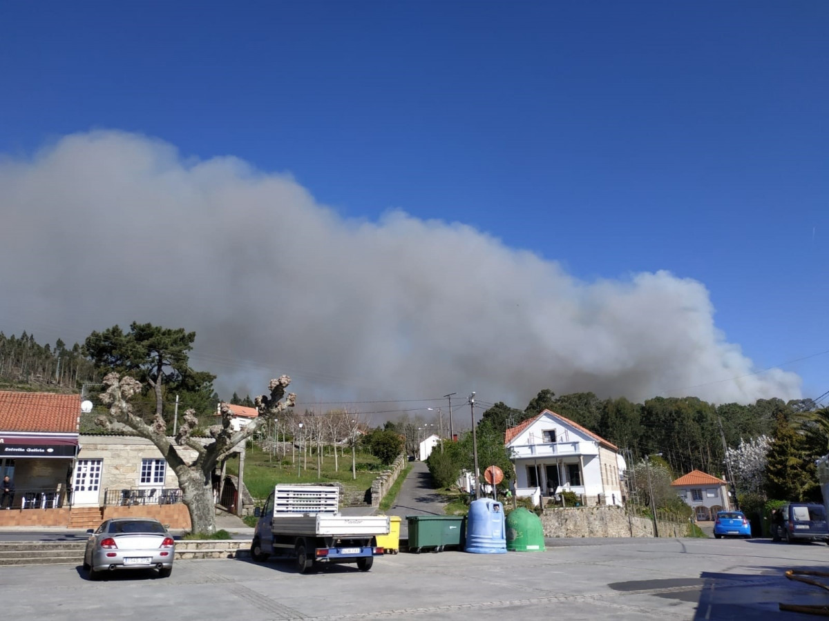 EuropaPress 2022387 Incendio en Rianxo del 26 de marzo de 2019