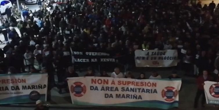 (Vídeo) Miles de personas salen a la calle en A Mariña para defender la sanidad pública