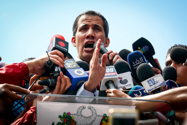 ​Guaidó mantiene el pulso contra Maduro