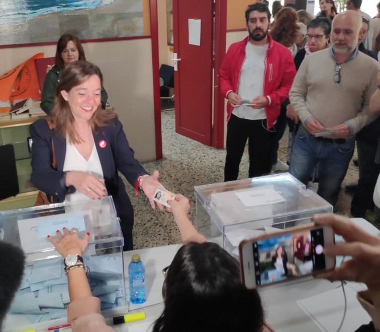 Inés Rey devuelve la alcaldía a los socialistas en A Coruña