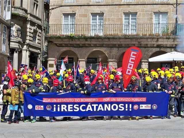 BOMBEROS PROTESTA CONTRA PRIVATIZACION