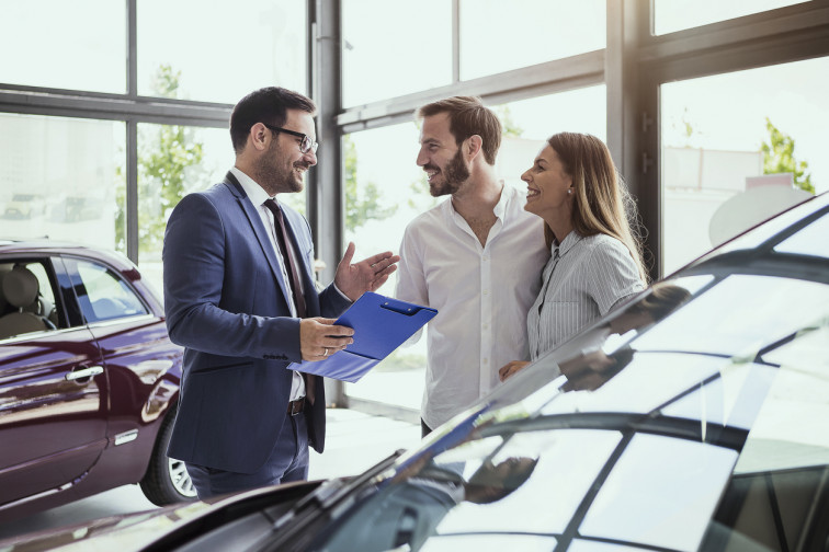 Así son las ayudas para comprar coche en 99 concesionarios de Galicia, que se repartirán por orden de solicitud