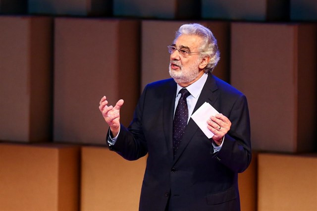 Plácido Domingo acusado de acoso sexual por 9 mujeres