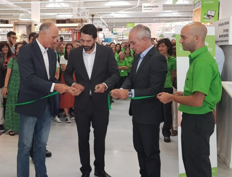 Leroy Merlin inaugura su nueva tienda en Ourense, que creará 125 empleos directos y 50 indirectos