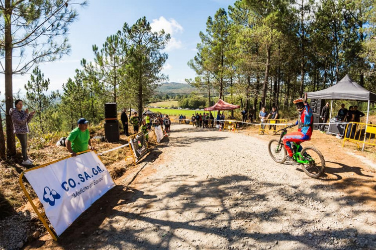 ​Uxía Álvarez y Marco Veiga reinan en el Open gallego de Xunqueira de Espadañedo