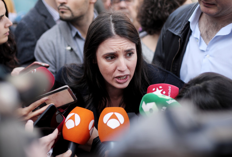 Irene Montero durante la manifestación en Santiago: 