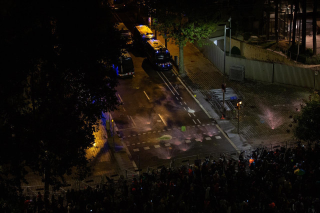 Los independentistas centran sus ataques en los Mossos