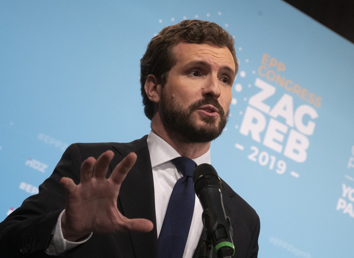 EuropaPress 2502136 El lu00edder del PP Pablo Casado ofrece una rueda de prensa en Zagreb donde asiste al Congreso del Partido Popular Europeo